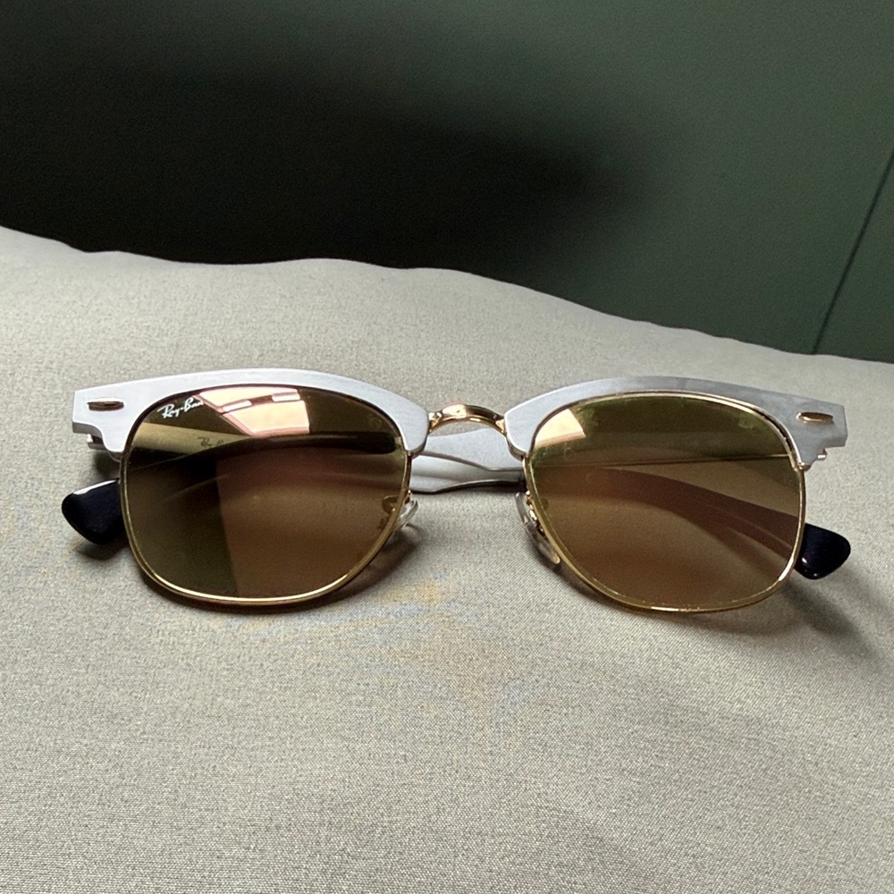 Ray-Ban Wayfarer Deluxe